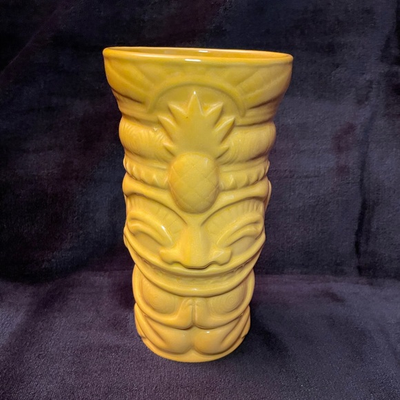 RARE One Hundred 80 Degrees Hurricane Pineapple Princess I Lava Tiki collection - Picture 1 of 8